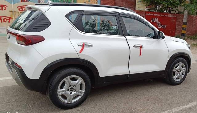 https://images10.gaadi.com/usedcar_image/3459028/original/used_car_2780791_1685180687_1d085ec1-b51c-4cca-b509-57d680e552b0.jpg?imwidth=6400