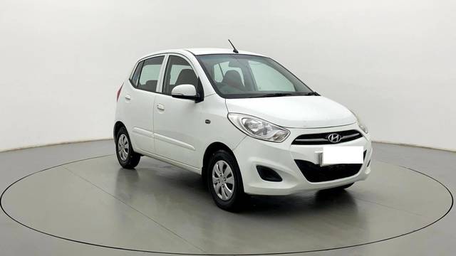 Hyundai i10 Sportz AT Hyundai i10 Sportz AT