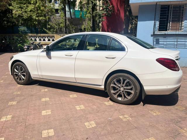 https://images10.gaadi.com/usedcar_image/3459087/original/usedcar_4_42001685184279_1685184286_9d3e8356-37e0-4b88-8f7a-53cafc075368_dddd0745-7166-4d5d-9a9c-1448972f5402.jpeg?imwidth=6402