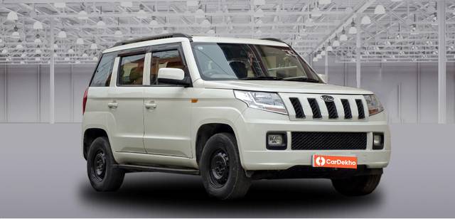 https://images10.gaadi.com/usedcar_image/3459124/original/usedcar_9_2780876_1685186173_c4112215-f49d-4cfb-b34b-0dddd4a1afbf.jpg?imwidth=6400