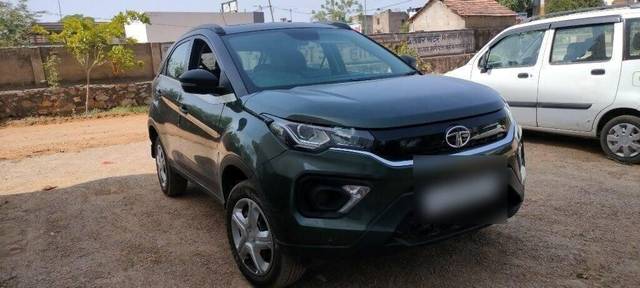 https://images10.gaadi.com/usedcar_image/3459163/original/c75e8588-a783-4ea8-880d-020a576bbc79-VCC_1738533_116_1684581919_1bdffe48-c5a3-4e5b-ae1d-d9d83e4bce1a_dbdad4e6-7a0d-407b-bb3e-dd32c78cbda1.jpg?imwidth=6400