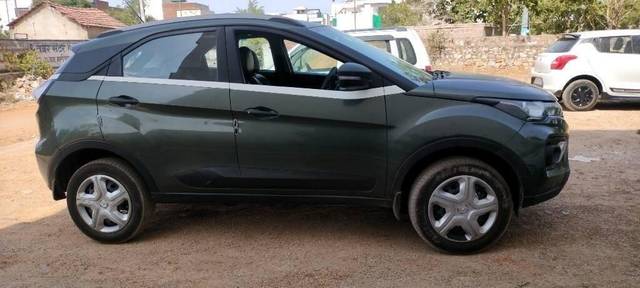 https://images10.gaadi.com/usedcar_image/3459163/original/cddeb1bb-f7de-4969-aa9c-0affb15976b3-VCC_IMG_1684574042013_1738533_97_1684574422_1bdffe48-c5a3-4e5b-ae1d-d9d83e4bce1a_dbdad4e6-7a0d-407b-bb3e-dd32c78cbda1.jpg?imwidth=6401
