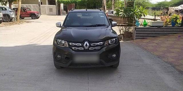 https://images10.gaadi.com/usedcar_image/3459166/original/604fc5f3-b01a-4645-8182-126b34175af2-VCC_1738539_94_1684579916_a015f695-745d-41ba-aea8-ab5eb14e4ada.jpg?imwidth=6401