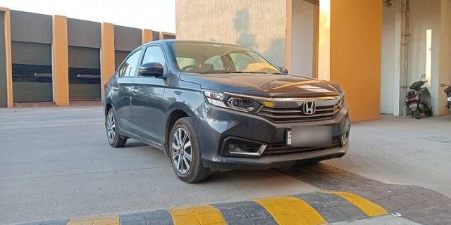 https://images10.gaadi.com/usedcar_image/3459334/original/b328ab64-1d85-4648-85d6-c9746ad94270-VCC_1738756_116_1684596308_3e9343cb-0d79-4935-abea-18abb2fd34b0.jpg?imwidth=6400