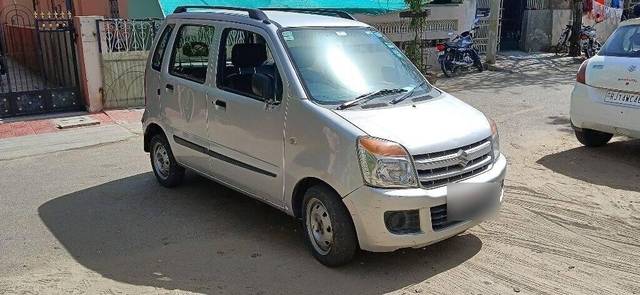 https://images10.gaadi.com/usedcar_image/3459502/original/464fefeb-f532-41ce-9aa3-33c187831802-VCC_1738803_116_1684645996_e441f360-c0a4-40ff-8807-16338063f69b.jpg?imwidth=6400