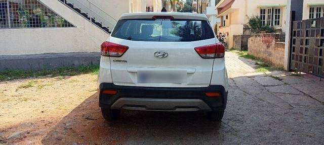 https://images10.gaadi.com/usedcar_image/3459536/original/ca70d15b-503e-48bc-ada6-d445f6c65989-VCC_1738810_96_1684647216_ae3cbb68-d622-4ab8-8177-0d396ea651ae.jpg?imwidth=6402