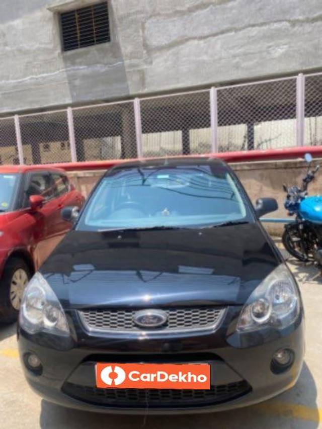 https://images10.gaadi.com/usedcar_image/3459572/original/1fbddced-2488-4c94-8aa7-d3200e1a7586_02b4239b-0a21-46b9-bcd4-2c69404199be_8ed9ed9f-f1de-4d9c-8052-13a120f1bc0a.jpg?imwidth=6400