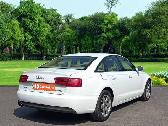 https://images10.gaadi.com/usedcar_image/3459646/original/used_car_2781258_1685261986_133f67ef-c026-44cb-842b-66b52bd11331.jpg?imwidth=6402