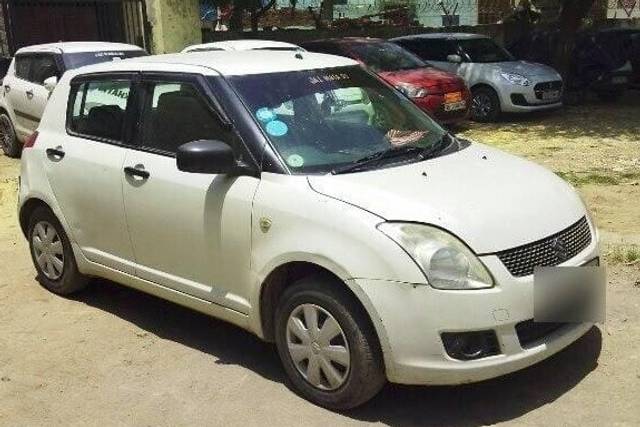 https://images10.gaadi.com/usedcar_image/3459665/original/zz1_crop_img_6477225e17655_1685529182.jpg?imwidth=6400