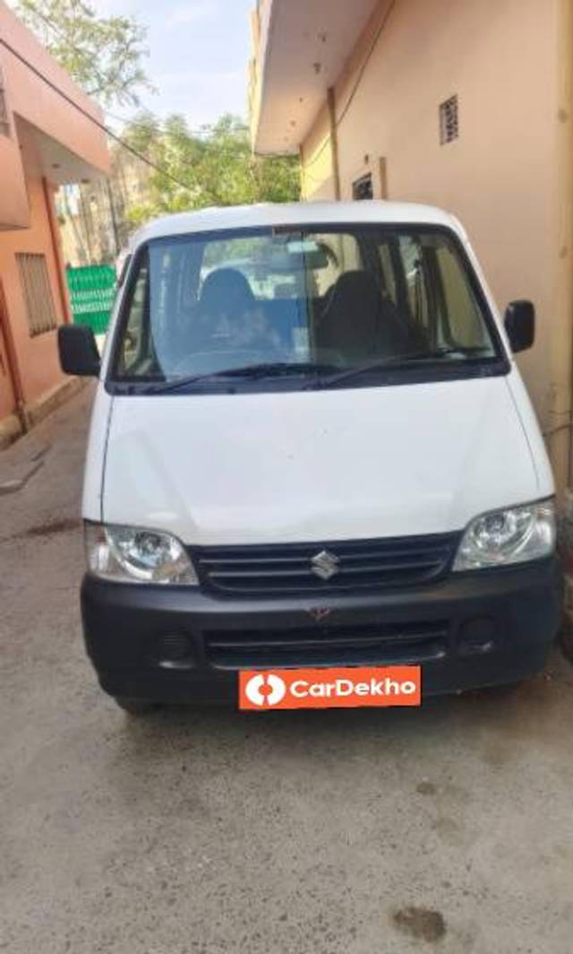 https://images10.gaadi.com/usedcar_image/3459700/original/bc60f566-1637-4756-bf65-d3c90a36eb62_83bbe884-8330-4665-9738-29f3b331ee26.jpg?imwidth=6401