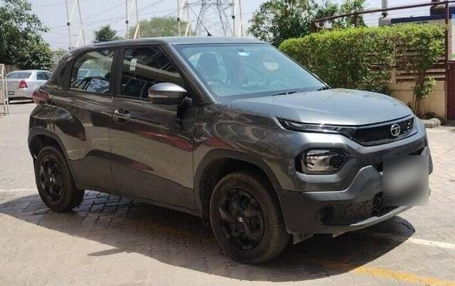https://images10.gaadi.com/usedcar_image/3459737/original/zz1_crop_img_64747fdb8bc68_1685356507.jpg?imwidth=6400