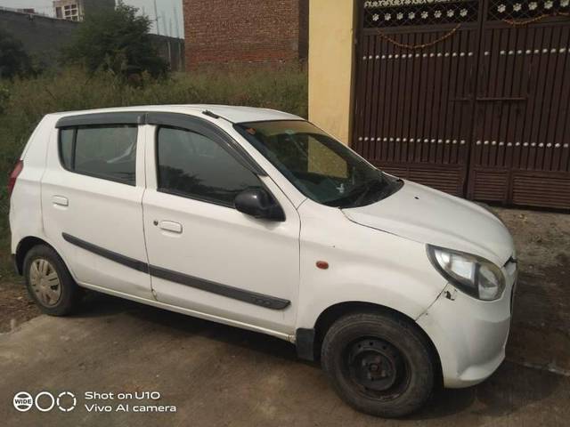 https://images10.gaadi.com/usedcar_image/3459776/original/b8b5e6da-ef3d-40eb-ad0c-8520c5c16d16_72f65ecd-1eb9-44db-b372-a805d238c149.jpg?imwidth=6400