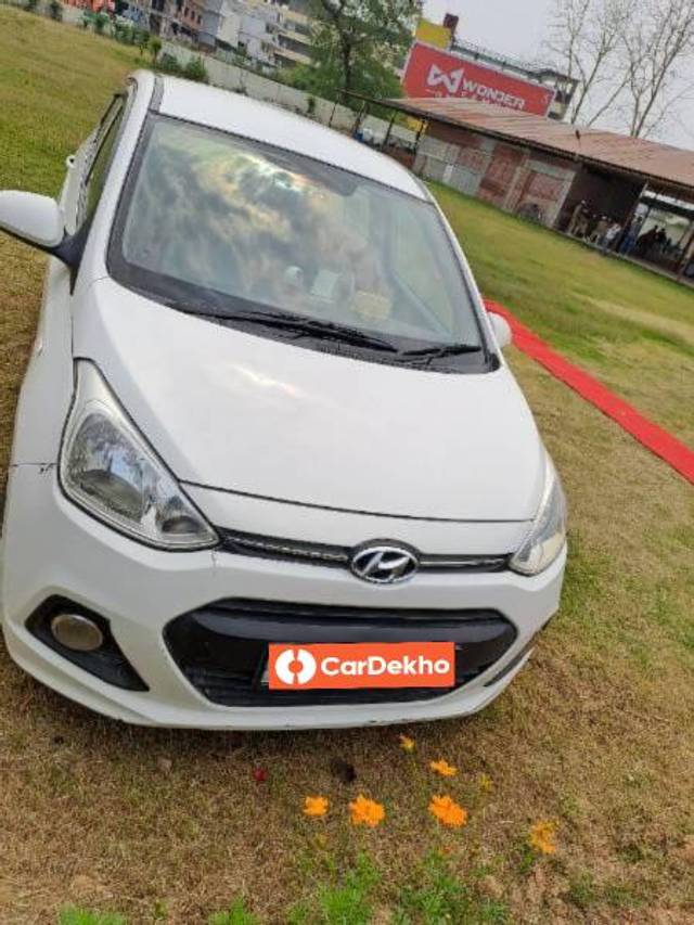 https://images10.gaadi.com/usedcar_image/3459794/original/c48a7212-9670-42b6-a22c-b03329727468_bcdf8f99-a89c-4807-9cfa-31cc3ed3ad6c.jpg?imwidth=6402