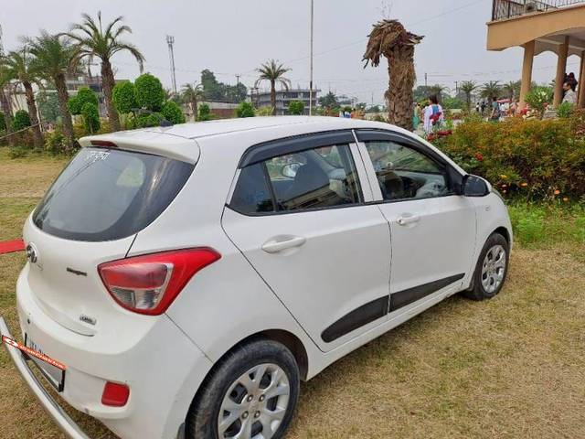 https://images10.gaadi.com/usedcar_image/3459794/original/ff8fec77-5522-4538-8f1f-f1d5a5d3ebb1_bcdf8f99-a89c-4807-9cfa-31cc3ed3ad6c.jpg?imwidth=6400