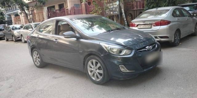 https://images10.gaadi.com/usedcar_image/3459838/original/9e7570b5-114b-4bd9-9eb2-2e74601556e2-VCC_1738943_116_1684670761_4be15cb9-c674-4c81-b1b5-d69553453544.jpg?imwidth=6400
