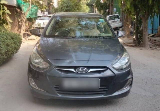 https://images10.gaadi.com/usedcar_image/3459838/original/f55324c8-6313-4039-897c-703e5f5c898b-VCC_1738943_94_1684670533_4be15cb9-c674-4c81-b1b5-d69553453544.jpg?imwidth=6402