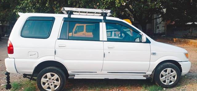 https://images10.gaadi.com/usedcar_image/3459853/original/d8eb45c5-4160-458d-8ea0-776995a545f1_b553cbb1-7c81-43c5-b81c-9e7342dc0e38_6d683a91-017e-4f50-9b67-bc2c37bf3fff.jpg?imwidth=6400