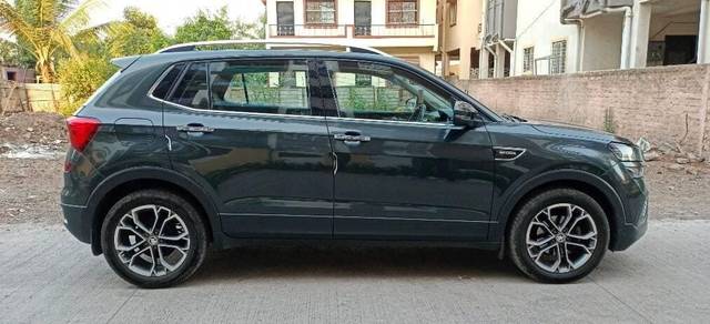 https://images10.gaadi.com/usedcar_image/3459875/original/zz1_crop_img_647b1a8ed5299_1685789326.jpg?imwidth=6401