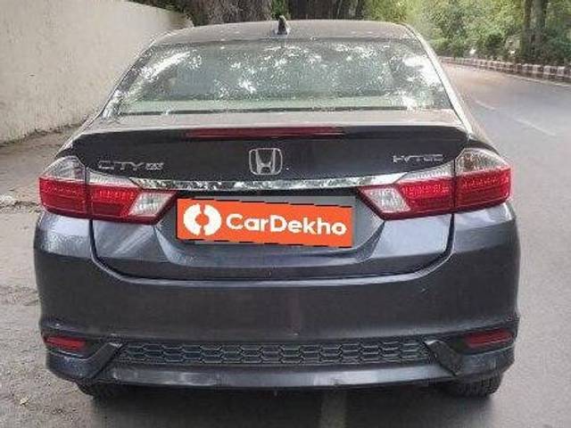 https://images10.gaadi.com/usedcar_image/3459896/original/zz1_crop_img_6475ea3863372_1685449272.jpg?imwidth=6402