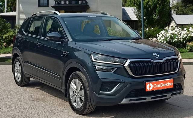 https://images10.gaadi.com/usedcar_image/3459916/original/zz1_crop_img_6475e42d3779d_1685447725.jpg?imwidth=6400