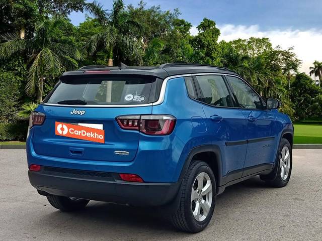 https://images10.gaadi.com/usedcar_image/3459925/original/used_car_2781466_1685289596_79f0dfa5-db50-4cca-8225-cfa44347bcac.jpg?imwidth=6402