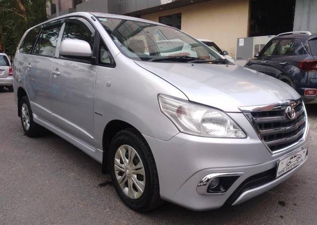 https://images10.gaadi.com/usedcar_image/3460610/original/used_car_2782005_1685357733_5eb69f9a-5a52-4f4e-ae3b-f4b919c423ae.jpg?imwidth=6400