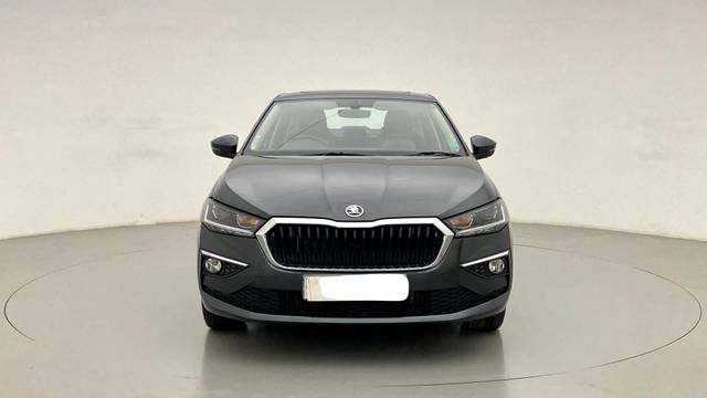 https://images10.gaadi.com/usedcar_image/3460686/original/usedcar_1_727151685357905_1685357920.jpg?imwidth=6400