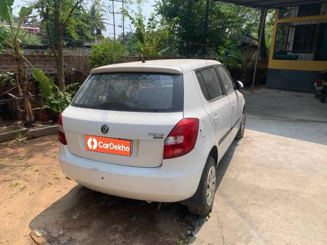 https://images10.gaadi.com/usedcar_image/3460748/original/37dedead-8bd0-43fa-bd28-e81c3fe85c7c_12eb641b-05aa-4359-8d40-464e10df96bd.jpeg?imwidth=6401