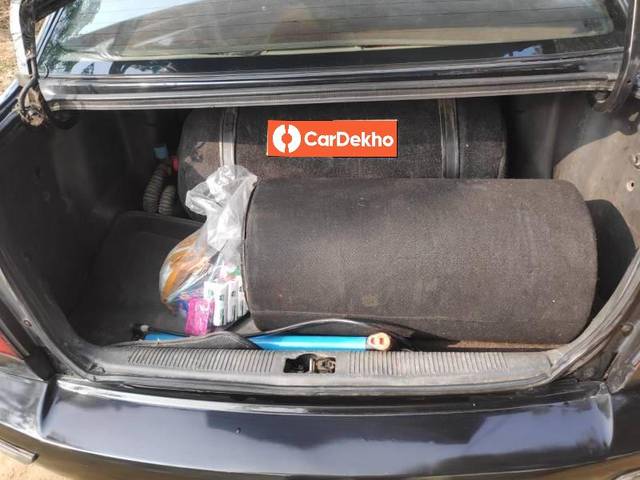 https://images10.gaadi.com/usedcar_image/3460788/original/735afcf8-e649-406f-b8a4-3ca179821e3e_e145852e-5c08-4c38-abbb-2dba35c3389d.jpg?imwidth=6402