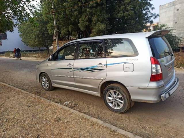 https://images10.gaadi.com/usedcar_image/3460816/original/a8ffc859-aaed-4968-95db-0989e7a19cdb_b75686da-6a08-4ffc-8beb-afc263b8725f.jpg?imwidth=6402
