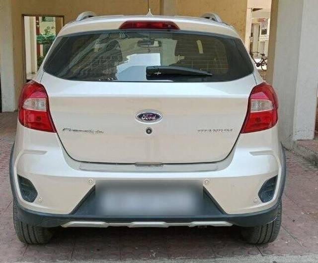 https://images10.gaadi.com/usedcar_image/3460841/original/aa054168-3fcf-4857-bfb4-7a713e8eb2f4-VCC_1739086_96_1684753077_7d6f9223-35d9-48fa-9e05-f38b12b49bd4.jpg?imwidth=6402