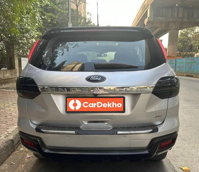 https://images10.gaadi.com/usedcar_image/3460900/original/used_car_2782213_1685361985_cd3b3402-6581-488e-a93d-d13f2480631b.jpg?imwidth=6402