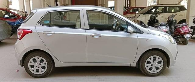 https://images10.gaadi.com/usedcar_image/3460943/original/zz1_crop_img_647b073c3870b_1685784380.jpg?imwidth=6401