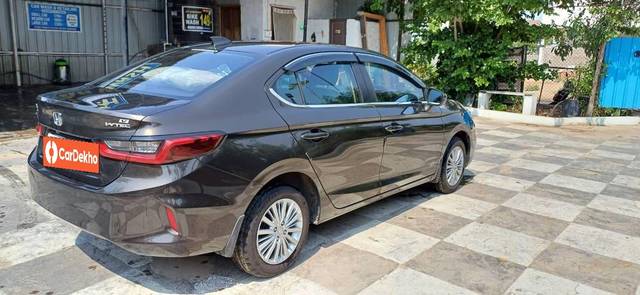https://images10.gaadi.com/usedcar_image/3460963/original/dc10de51-3507-4e57-b9ea-e48decb225c0_46334a65-c7bf-4ec4-bd99-3881af553dcf.jpg?imwidth=6402
