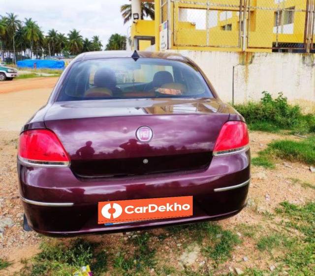 https://images10.gaadi.com/usedcar_image/3461077/original/3ad5a659-5d03-4633-b7c5-0f29242d2769_39dccd5f-4b9a-49dc-9cf3-064dc90aed69_89d1655a-9fc4-4719-9b9f-2c5ea3da6562.jpg?imwidth=6402