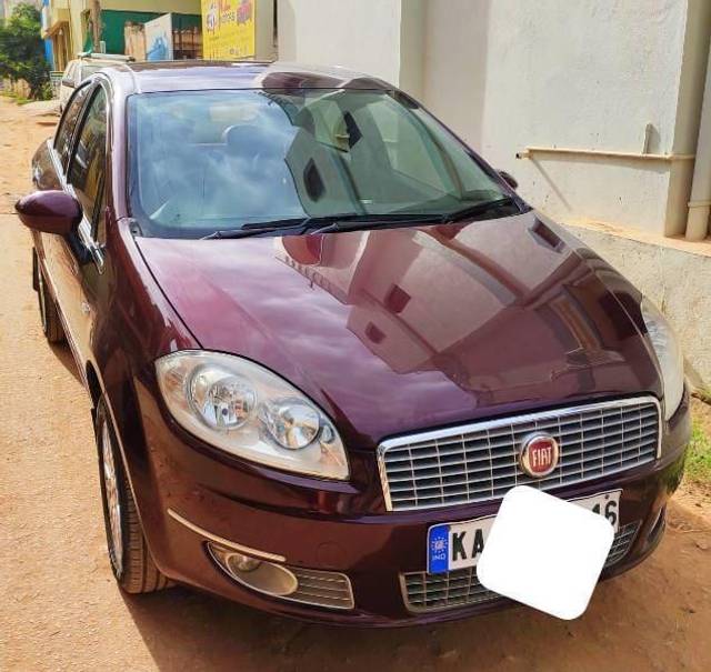 https://images10.gaadi.com/usedcar_image/3461077/original/ed99a73f-7e85-40c4-bc5c-13f119635cbb_39dccd5f-4b9a-49dc-9cf3-064dc90aed69_89d1655a-9fc4-4719-9b9f-2c5ea3da6562.jpg?imwidth=6400
