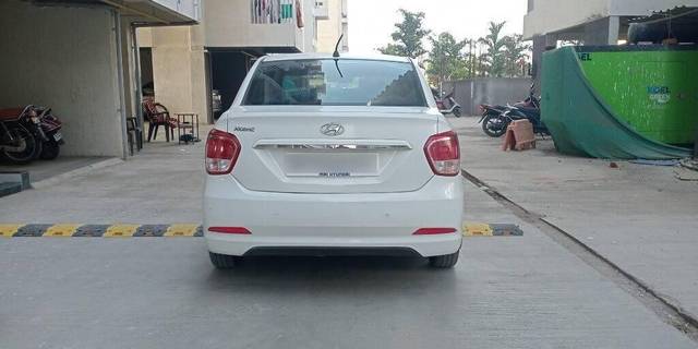 https://images10.gaadi.com/usedcar_image/3461084/original/16d84ebb-e7cf-4e3f-be73-0a829cbd1ef0-VCC_1739215_96_1684770307_4f8ada2f-cc27-425b-8ff3-28998d2fb2e0.jpg?imwidth=6402