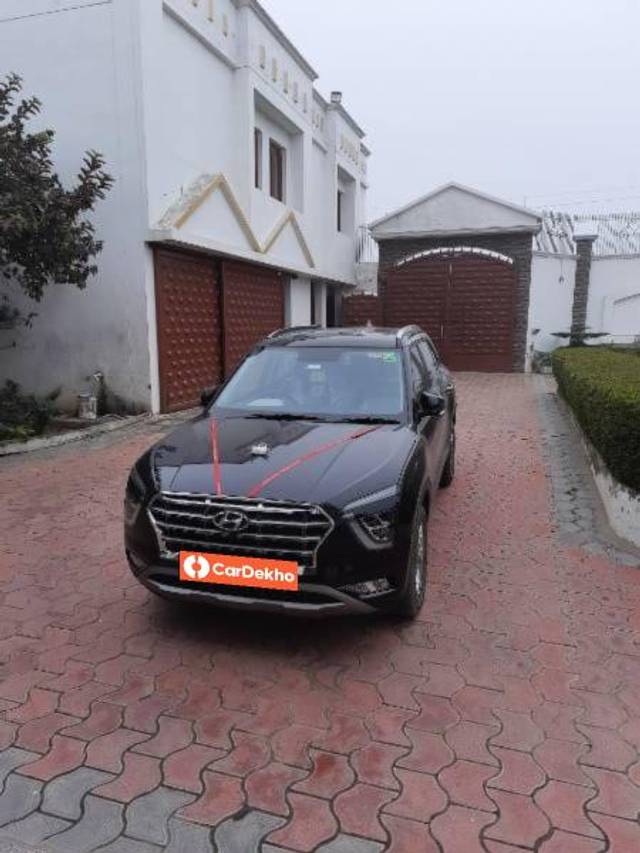 https://images10.gaadi.com/usedcar_image/3461104/original/0a8c29bd-8b03-4008-907d-736ee05fd6d5_8724eac0-08e4-4c0a-a42c-05d07f67a69d.jpg?imwidth=6402