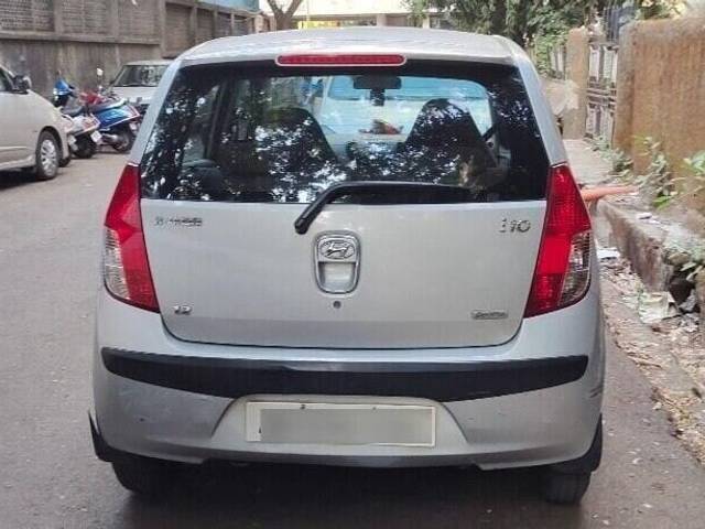 https://images10.gaadi.com/usedcar_image/3461116/original/zz1_crop_img_647af8bbde5ac_1685780667.jpg?imwidth=6402