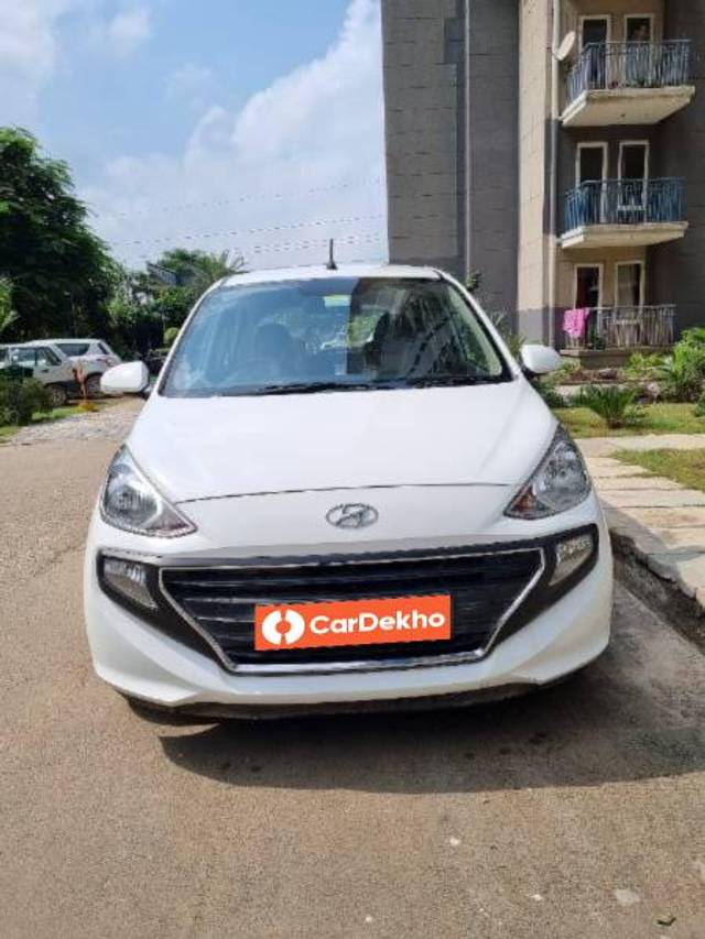https://images10.gaadi.com/usedcar_image/3461136/original/575f106e-c21d-4700-9015-38065c34f3bc_021b883f-b04c-4a26-8107-adf14430a132.jpg?imwidth=6402