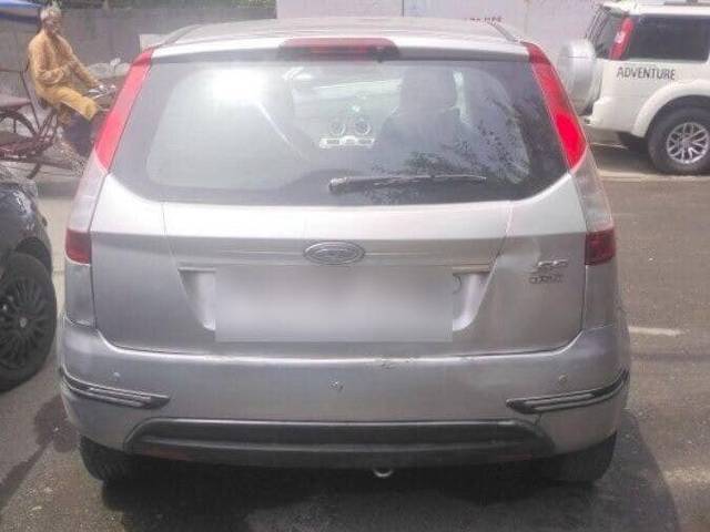 https://images10.gaadi.com/usedcar_image/3461350/original/zz1_crop_img_6475b057b132b_1685434455.jpg?imwidth=6402