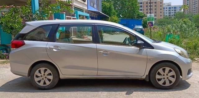 https://images10.gaadi.com/usedcar_image/3461353/original/zz1_crop_img_6475e344923ee_1685447492.jpg?imwidth=6401