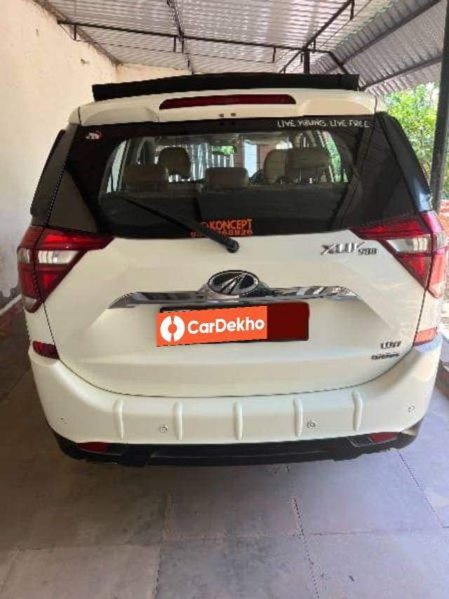 https://images10.gaadi.com/usedcar_image/3461394/original/487ca7d2-df67-4a8f-aca5-66c855461486_cca0b5e7-d2a5-413b-ac70-d67006be3511.jpeg?imwidth=6401