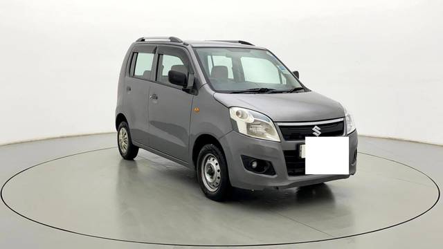 https://images10.gaadi.com/usedcar_image/3461415/original/usedcar_43_2782583_1685433928_47a218c6-9ab8-40fb-b352-1a6f80165942.jpg?imwidth=6400