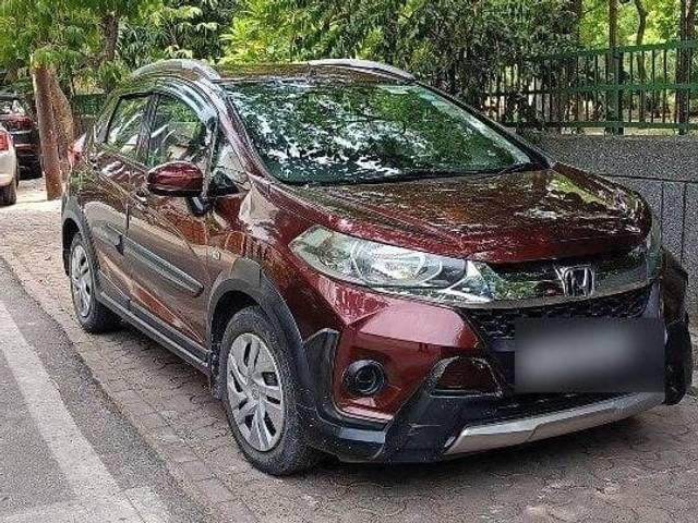 https://images10.gaadi.com/usedcar_image/3461801/original/zz1_crop_img_647870e76cb58_1685614823.jpg?imwidth=6400