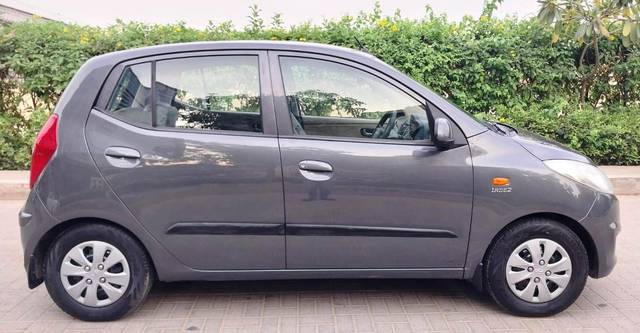 https://images10.gaadi.com/usedcar_image/3461859/original/usedcar_img_20230410_wa0018_7201685440457_1685440466_759f724c-a52e-43be-8af1-ee63758295dc.jpg?imwidth=6401