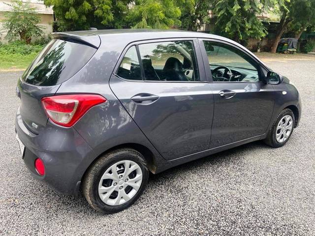 https://images10.gaadi.com/usedcar_image/3461866/original/usedcar_img_20220915_wa0141_7201685440684_1685440694_00de02f3-d047-476b-992c-4f8887f9ff8f.jpg?imwidth=6402