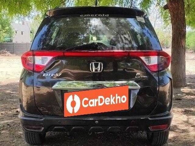 https://images10.gaadi.com/usedcar_image/3461916/original/zz1_crop_img_647823c0c6ea2_1685595072.jpg?imwidth=6401