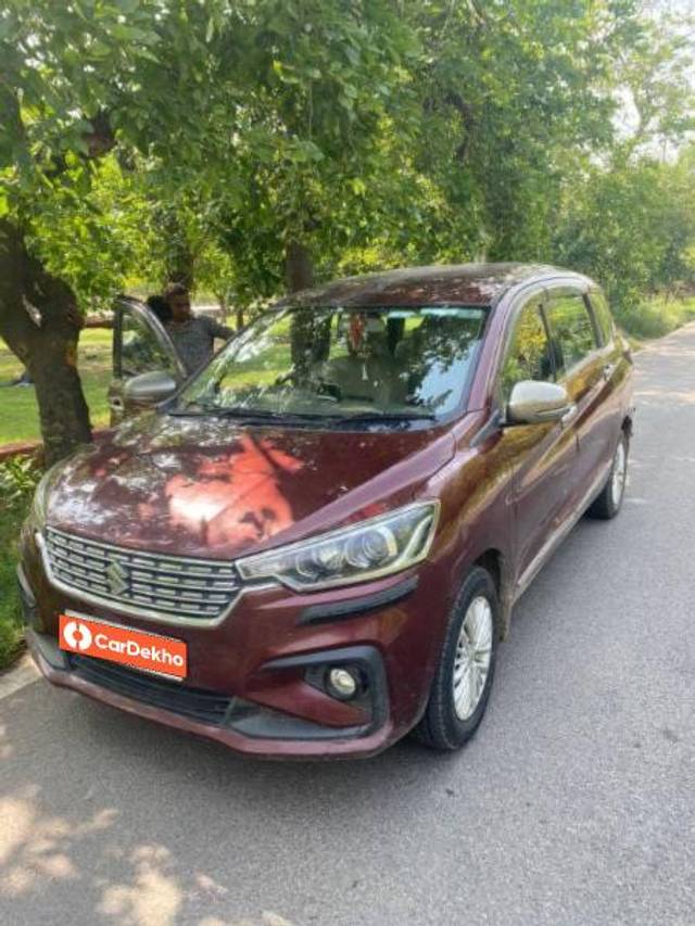 https://images10.gaadi.com/usedcar_image/3461956/original/566d88f3-f903-4ec3-8eff-5629175d1f2a_1fac9521-6e73-4869-98a5-58a3b3b2e4b9.jpg?imwidth=6401