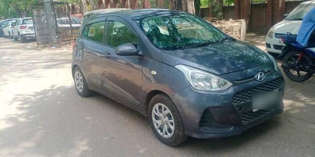 https://images10.gaadi.com/usedcar_image/3462000/original/52ac08a4-f65c-4ccc-ba4d-ca3e38e664a3-VCC_1739448_116_1684840577_6ecfb35a-512d-4fe3-b4a9-d2e1474dc46d.jpg?imwidth=6400